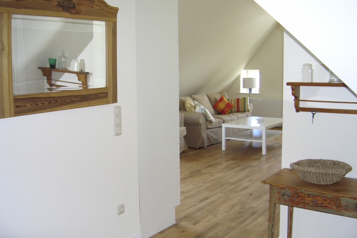 Wohnzimmer und Diele Wohnung 8
