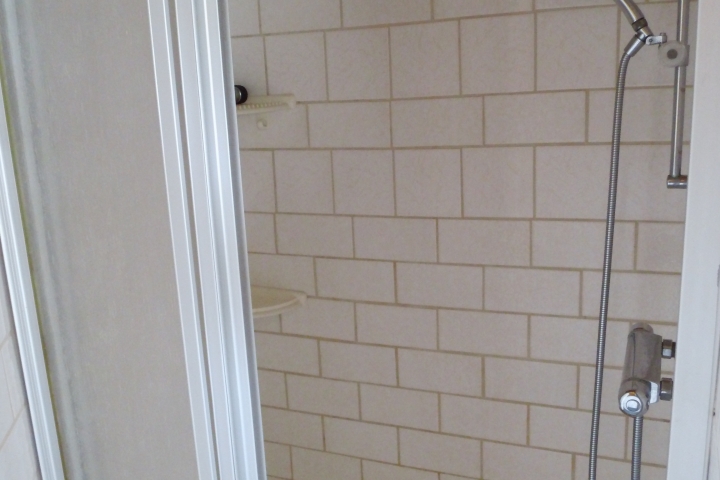 Dusche
EG