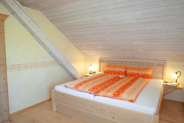  Neu renoviertes Elternschlafzimmer