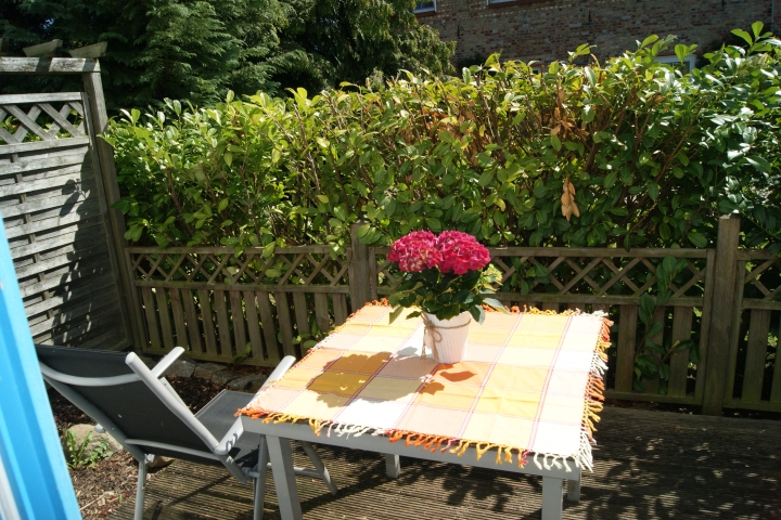 Ferienwohnungen Haus Zeeseneck | Terrasse (mit Tisch und 4 Stühlen)