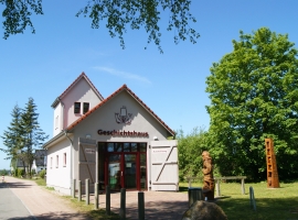 Das GESCHICHTSHAUS mit einer Fotoausstellung