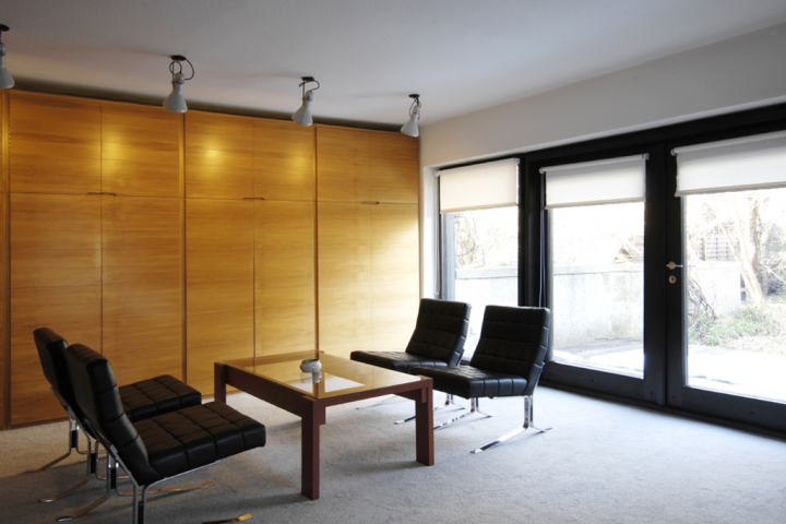 Sitzgruppe im großen Wohnraum an der Westterrasse