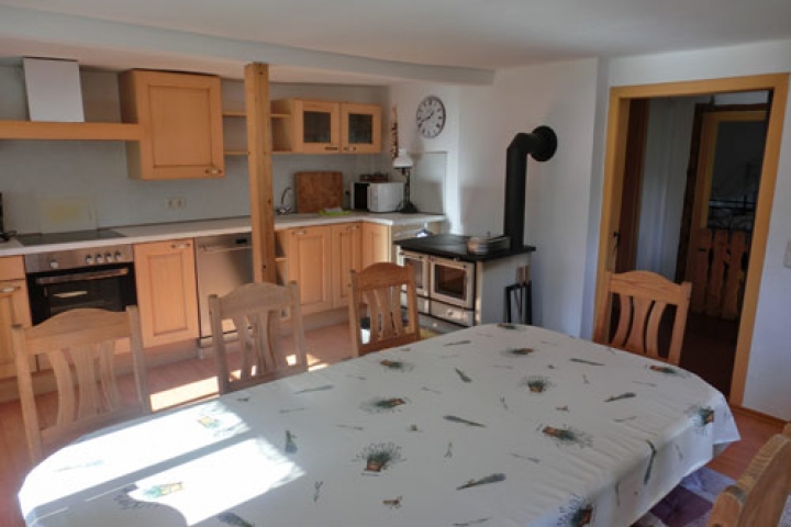 Elblandhaus - Küche  mit extra Holz/Kohle-Küchenofen