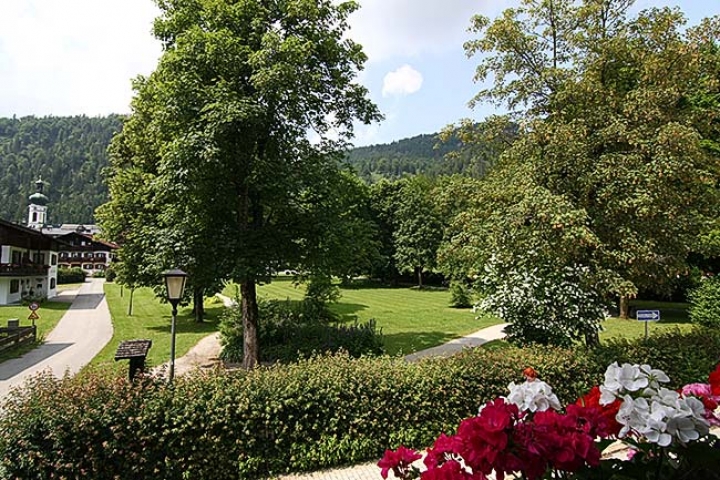 Ausblick in den Kurpark
