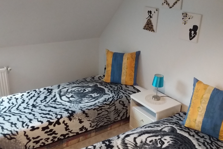 2. Schlafzimmer