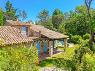 Villa mit Pool beim Golfplatz Saint Raphael Villa mit Pool beim Golfplatz Saint Raphael