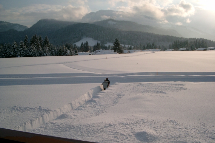 Loipe und Winterwanderweg direkt am Haus
