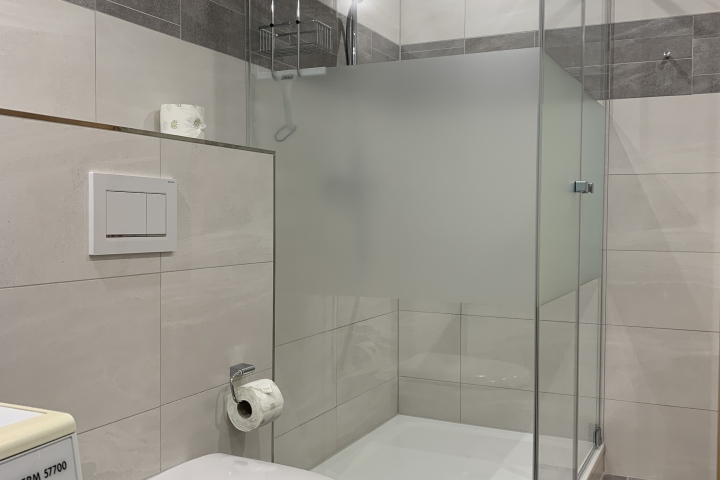 große Dusche