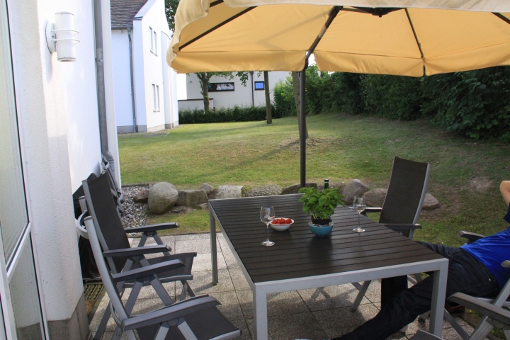 Terrasse mit Garten