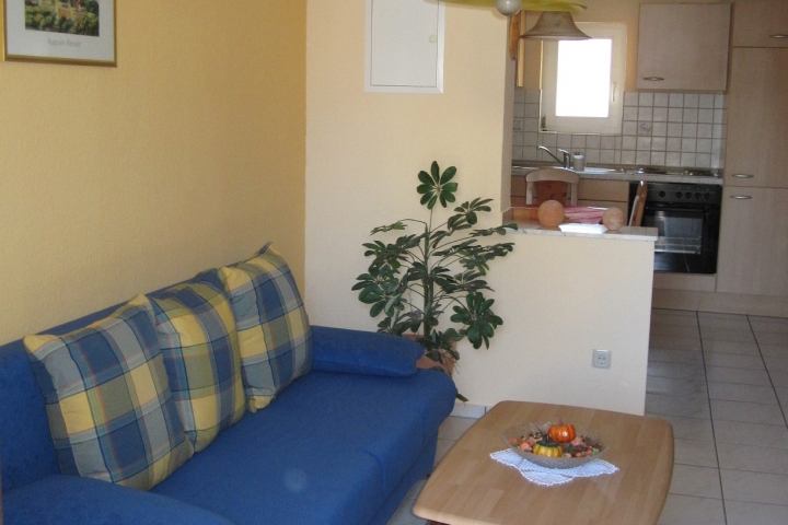 Unsere Ferienwohnung mit Blick in die Küche