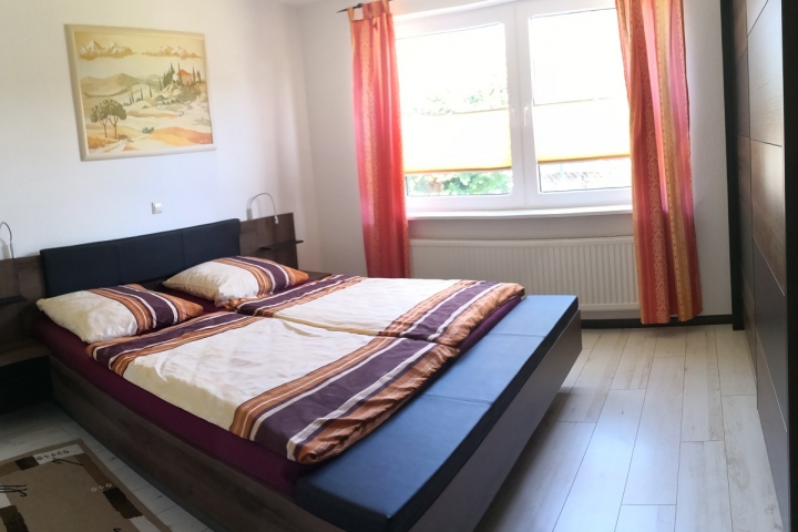 großes Schlafzimmer