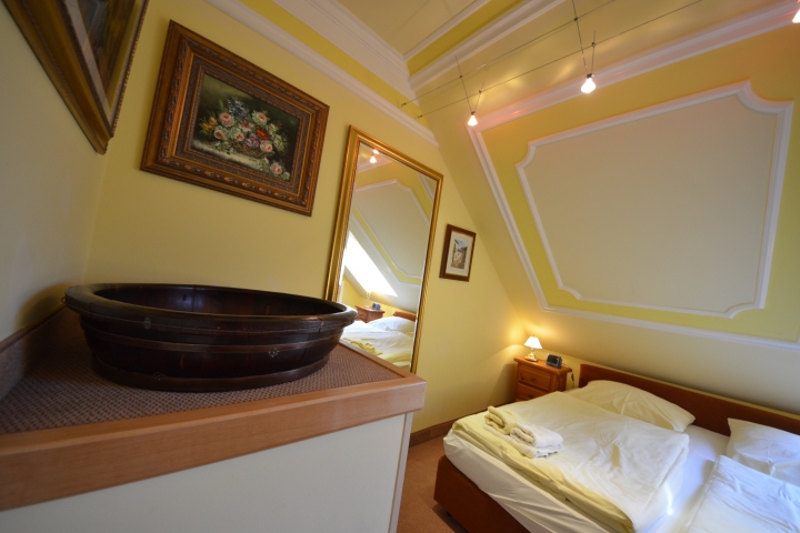 Ferienhaus Strandflieder Nr. 17 E Schlafzimmer im Dachgeschoß