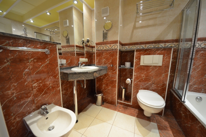 Ferienhaus Strandflieder Nr. 17 E Bad im OG mit Bidet