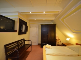 Strandhafer 17 A Schlafzimmer mit TV