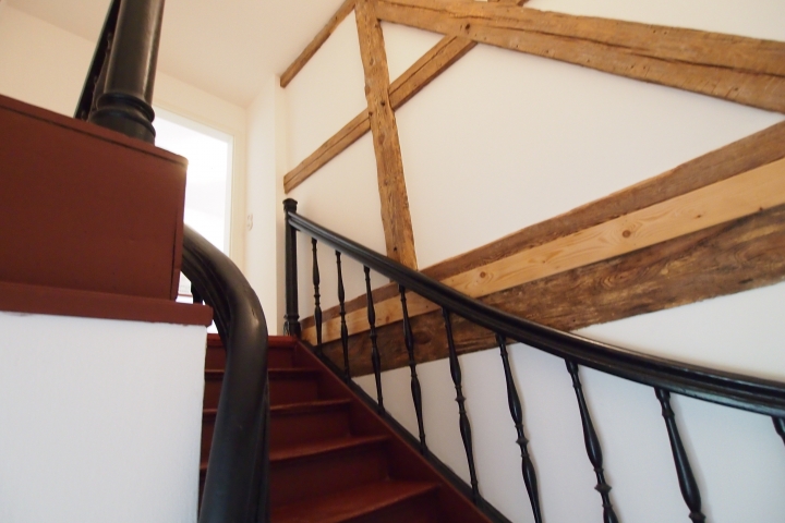 Aufgang über die historische Treppe