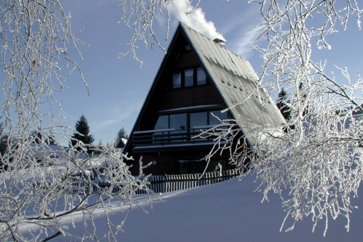 Hütte im Schnee