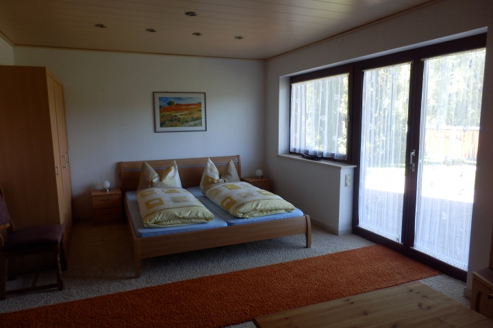 Wohn-Schlafzimmer Erdgeschoß 22qm