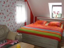 Schlafzimmer 1