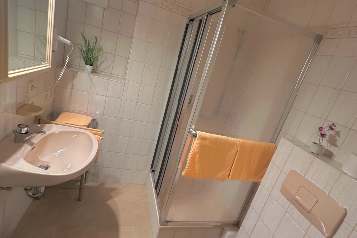 DU/WC mit Fön der FEWO Anja`Wohlfühloase NR 3