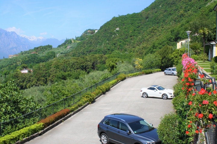 Parkplatz unterhalb der Wohnung