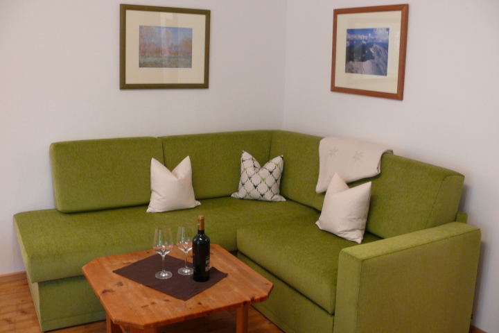 Wohnzimmer B1