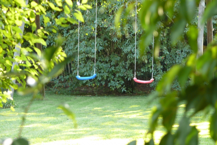 schattige Spielecke im Garten
