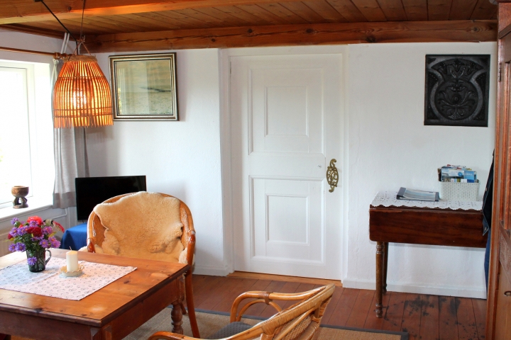 Wohnzimmer mit Fernseher