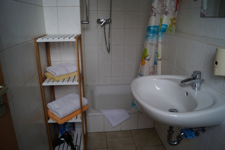 Bad mit Dusche