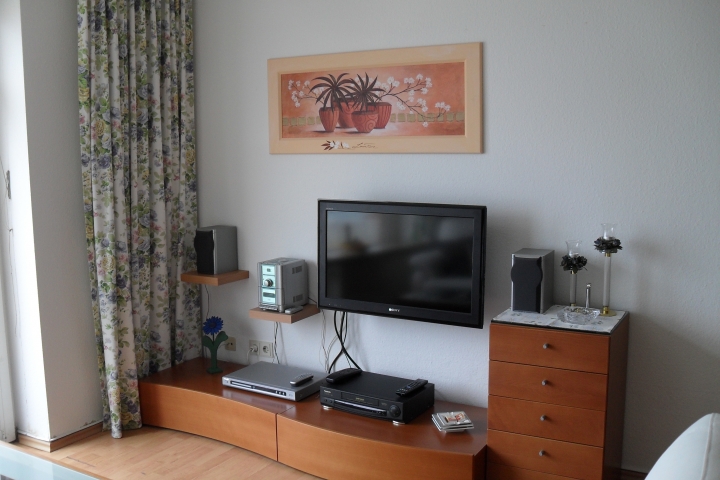 Flachbildschirm im Wohnzimmer