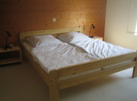 Schlafzimmer 1