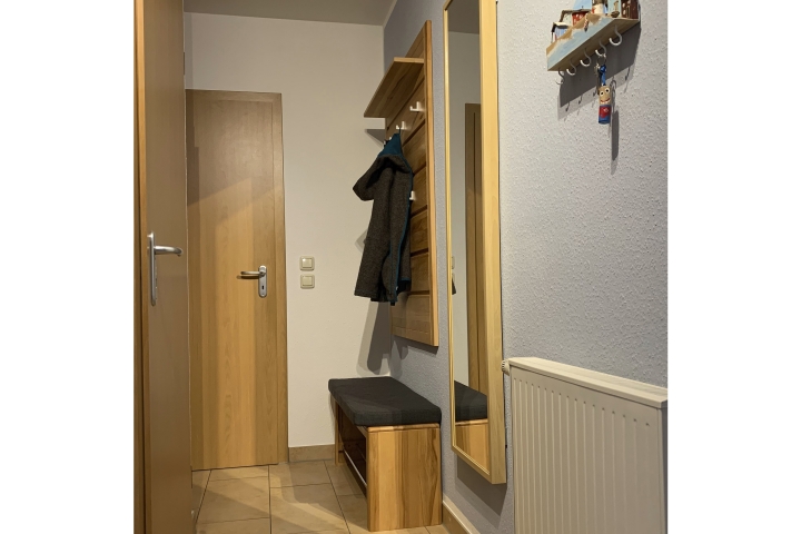 Flur mit Garderobe