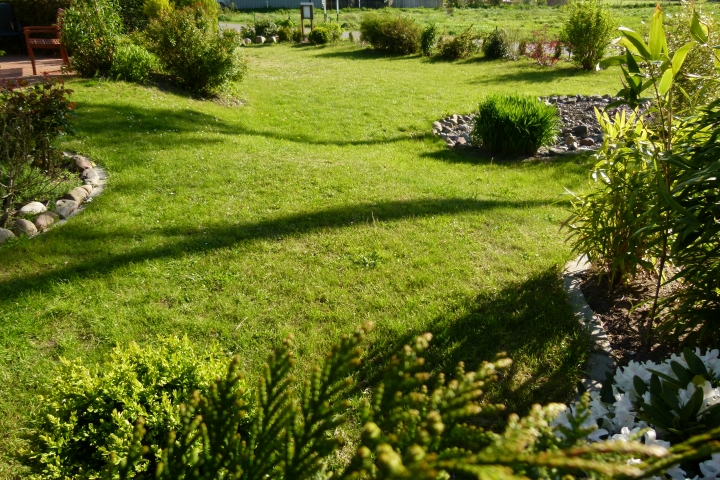 Der Garten läd zum Spielen ein.