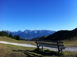 Flache Spazierwege auf dem Wank
schöner Sommerausflug mit der Seilbahn 