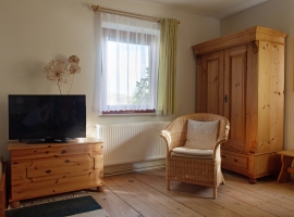 Echtholzmöbel vermitteln eine gemütliche Atmosphäre