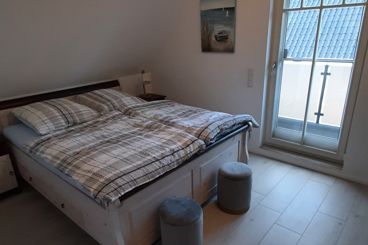 Schlafzimmer 2
