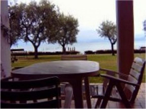 Ferienwohnung Haus Sirmione | Terrasse mit traumhaften 
Blick auf den  Gardasee
