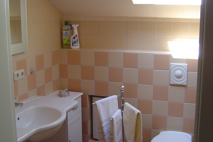 Bad mit Fußbodenheizung und Dusche