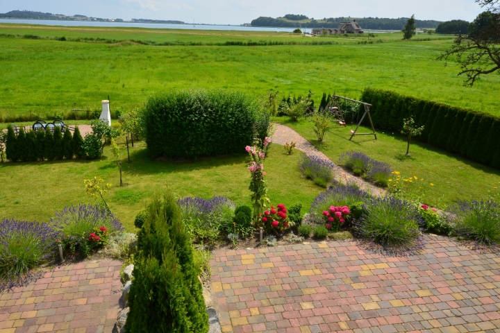 Blick über die Terrassen, Garten zur Ostsee