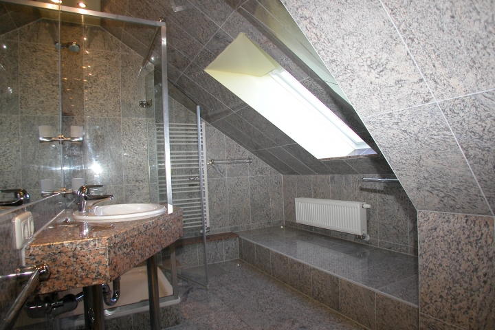 Ferienwohnung Sonnenkamp OG Bad Dachgeschoß