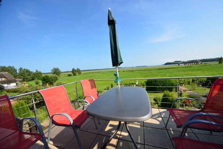 Blick Balkon Sonnenkliff oder Kamp zur Ostsee