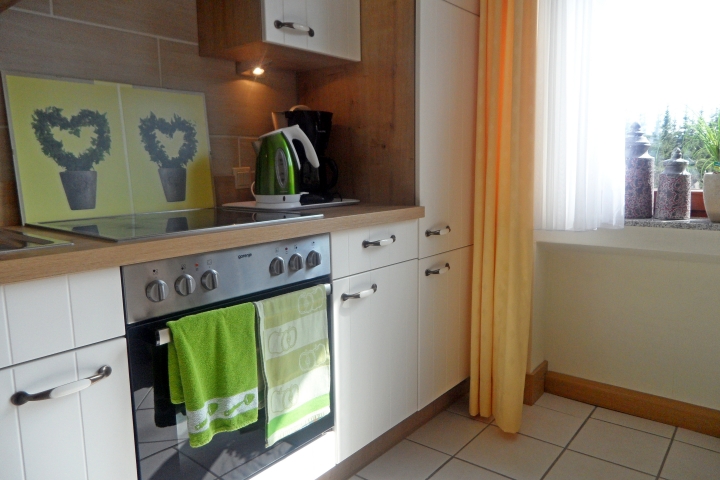Küchenzeile, Eifel Ferienwohnung II, Teilansicht