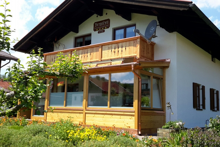 Ihre Ferienwohung im 1. Stock mit Balkon