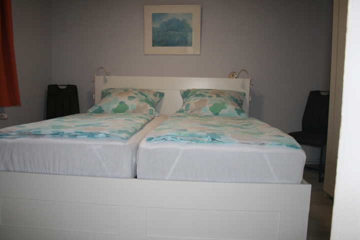 1. Schlafzimmer