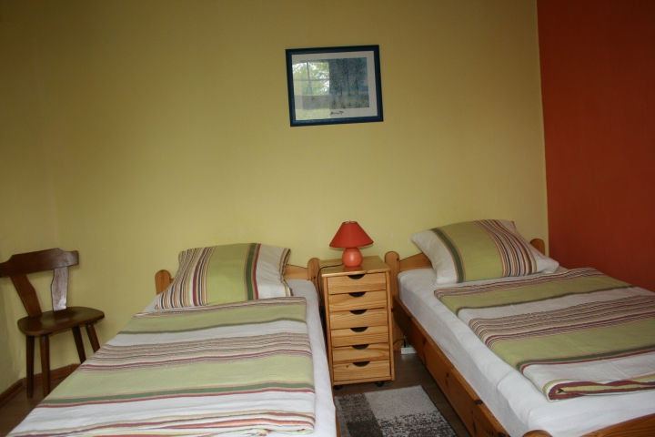 2. Schlafzimmer