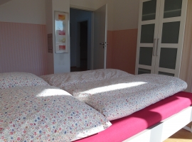 Schlafzimmer 2