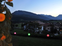 Abendstimmung mit Blick in die Berge