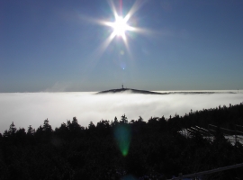 Keilberg (Klinovec) im Nebelmeer, 1244 m über NN, 