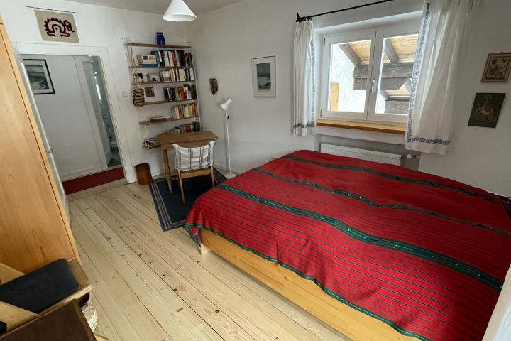 Schlafzimmer 1