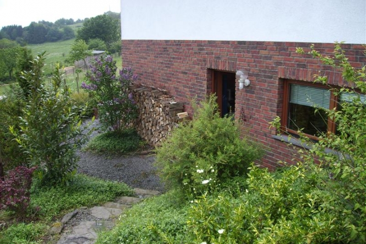 Eigener Zugang und Terrasse