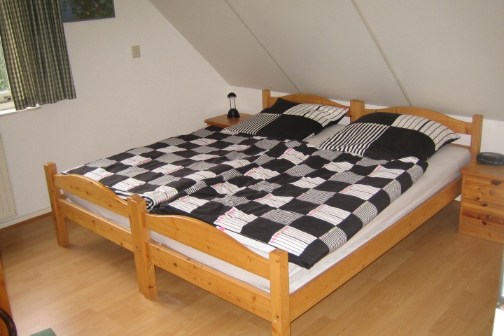 2. Schlafzimmer